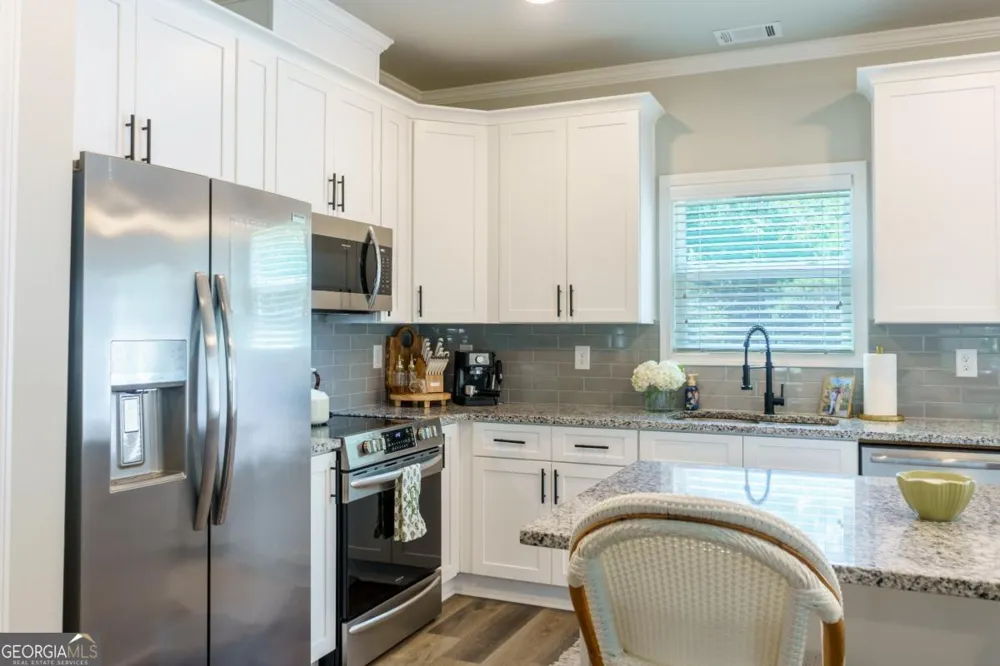 398 Sunset DR Statham, GA 30666