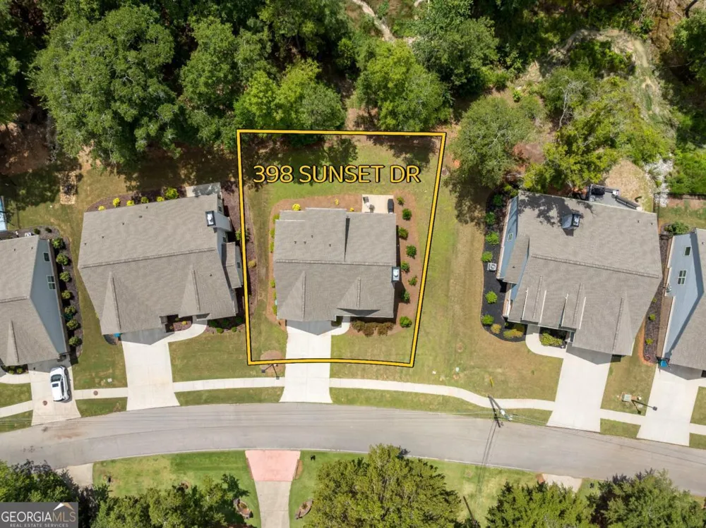 398 Sunset DR Statham, GA 30666