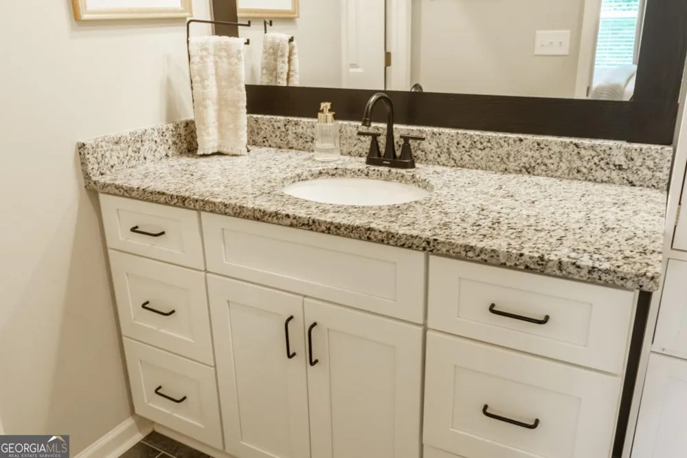 398 Sunset DR Statham, GA 30666
