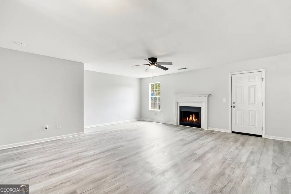 366 N Beach CT Riverdale, GA 30274