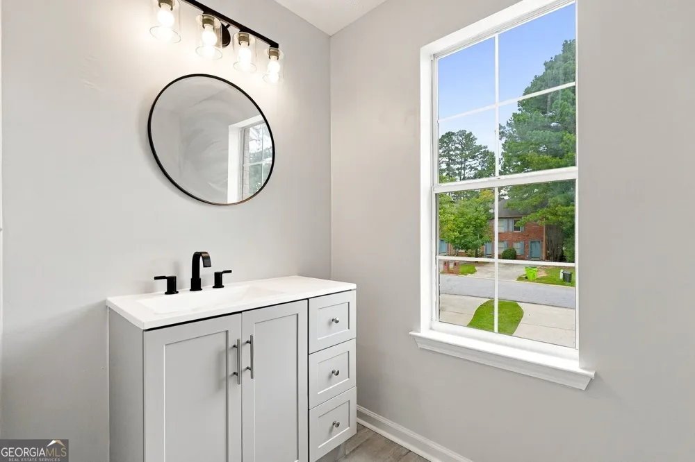 366 N Beach CT Riverdale, GA 30274