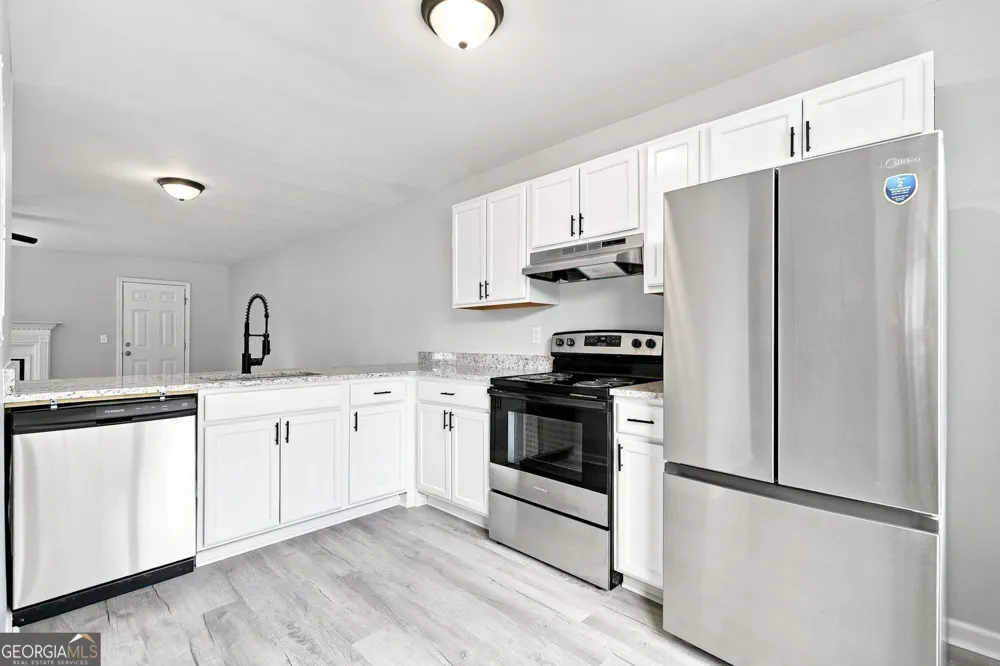 366 N Beach CT Riverdale, GA 30274