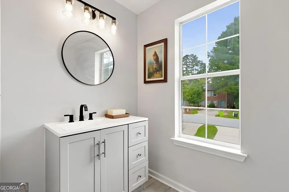 366 N Beach CT Riverdale, GA 30274
