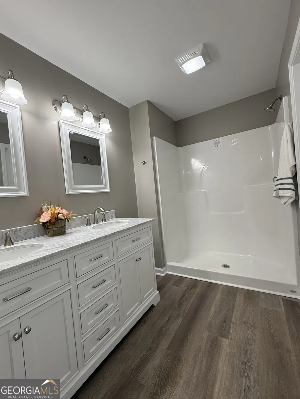 174 Charlotte CIR Statham, GA 30666