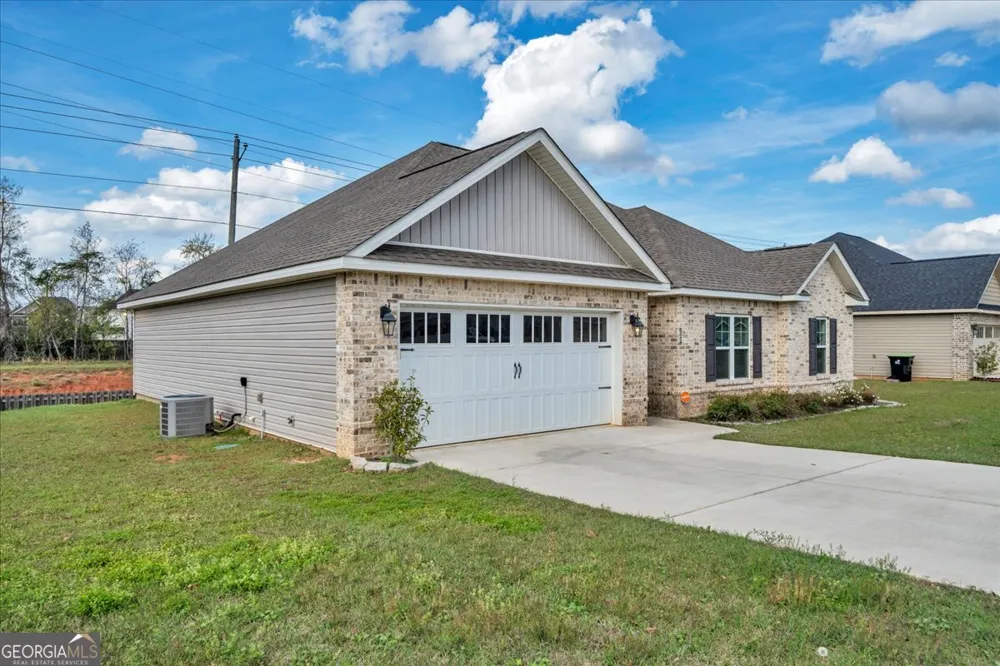 629 Broderick CIR Warner Robins, GA 31088