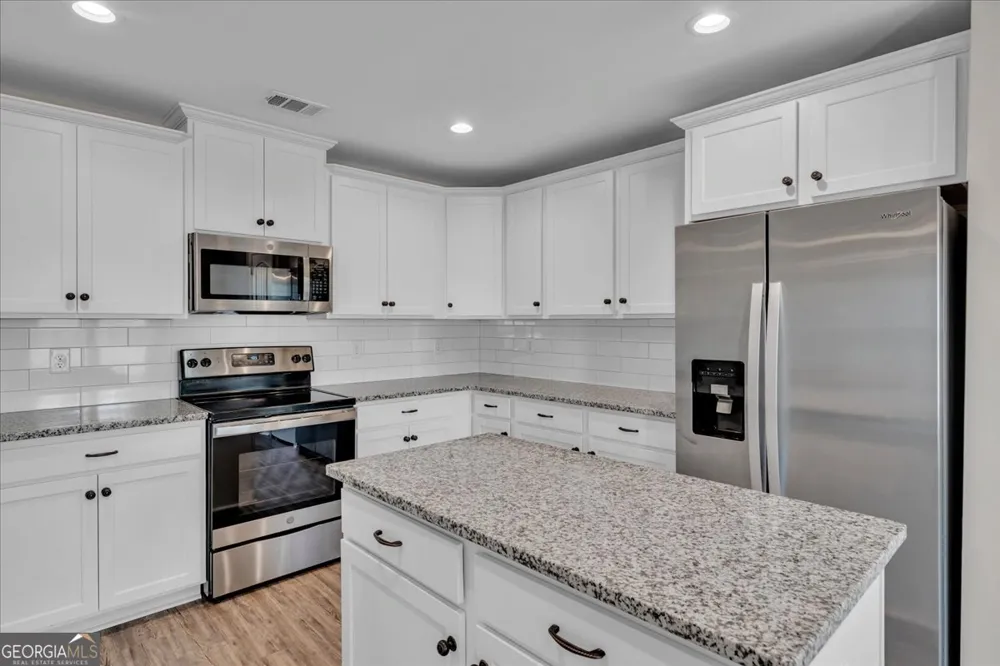 629 Broderick CIR Warner Robins, GA 31088