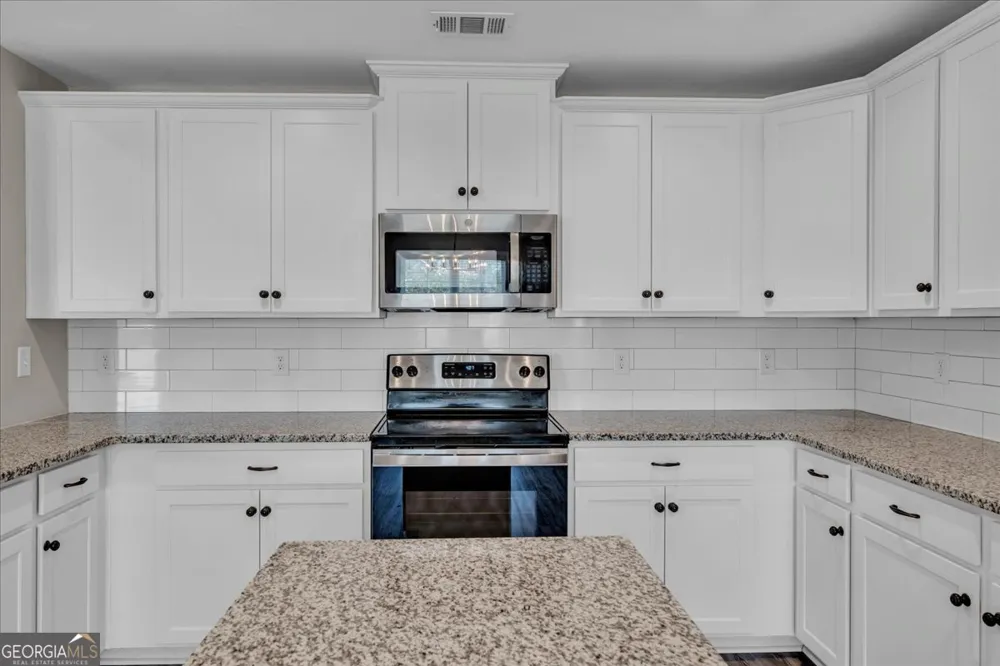 629 Broderick CIR Warner Robins, GA 31088