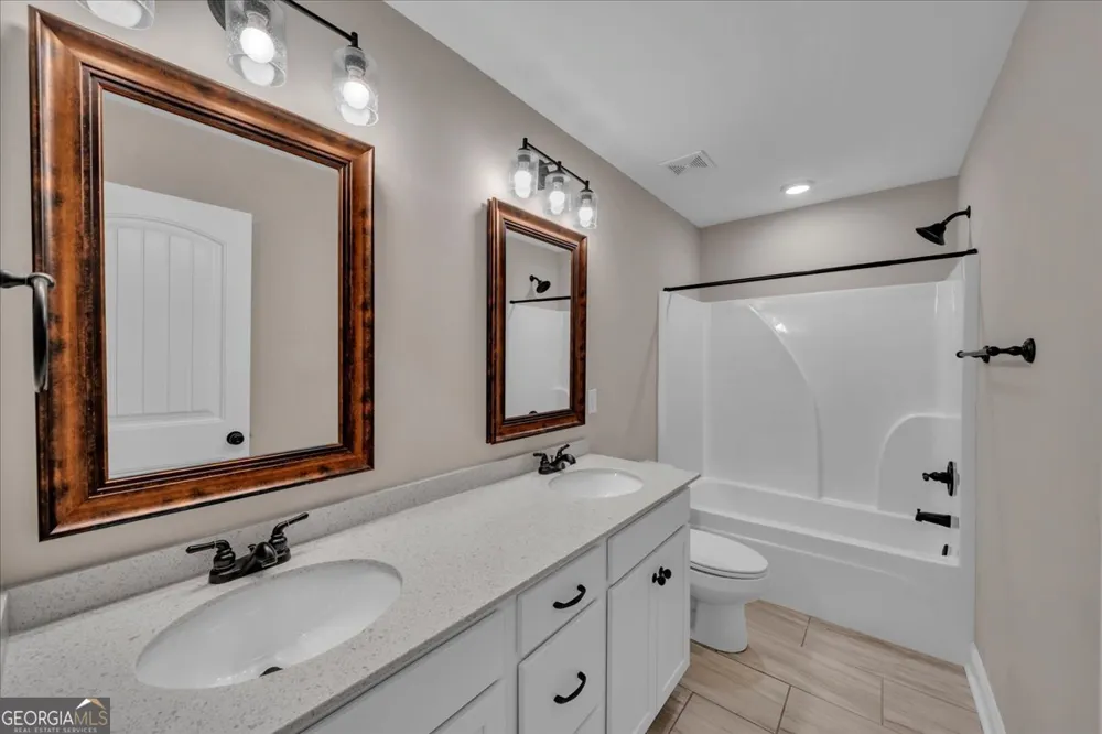 629 Broderick CIR Warner Robins, GA 31088
