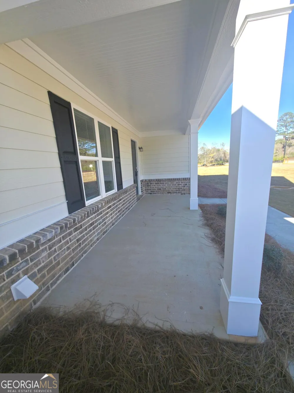 45 Charlotte DR Statham, GA 30666