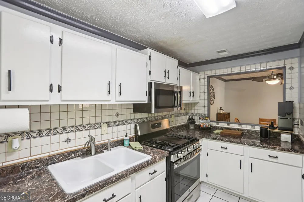 2808 Cumberland CT SE Smyrna, GA 30080