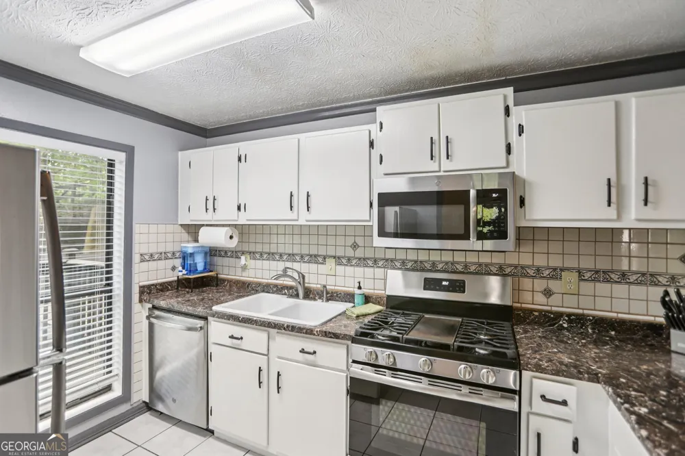 2808 Cumberland CT SE Smyrna, GA 30080