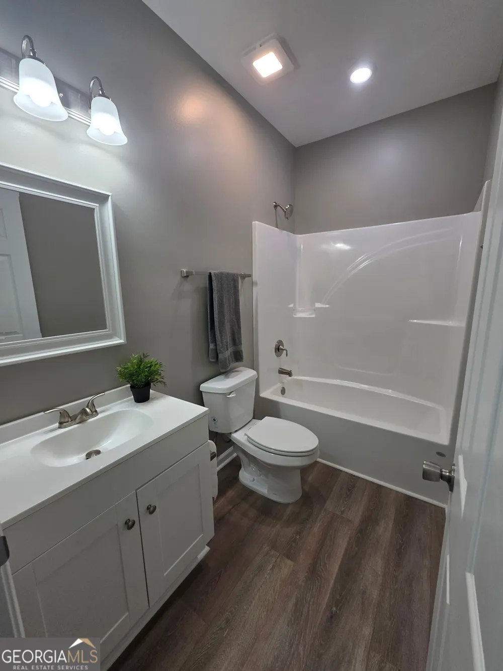 164 Charlotte DR Statham, GA 30666