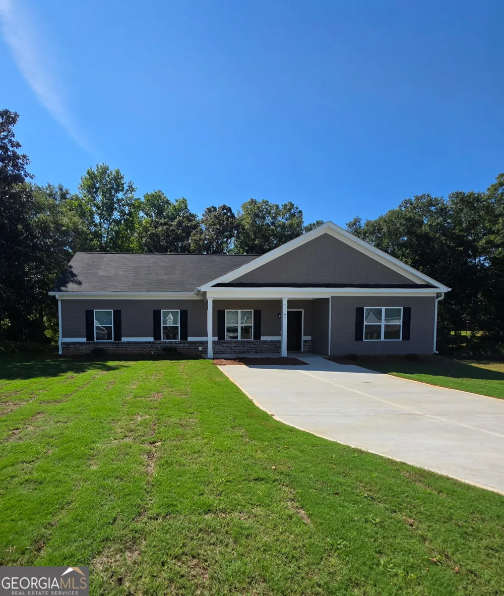 164 Charlotte DR Statham, GA 30666