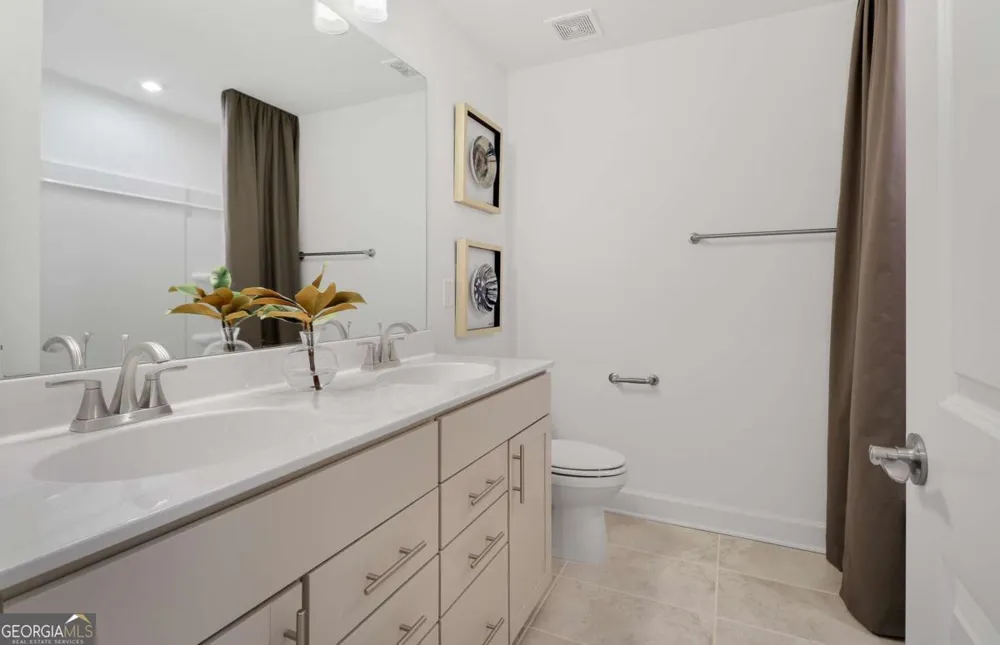 4845 Rosarian DR Cumming, GA 30040