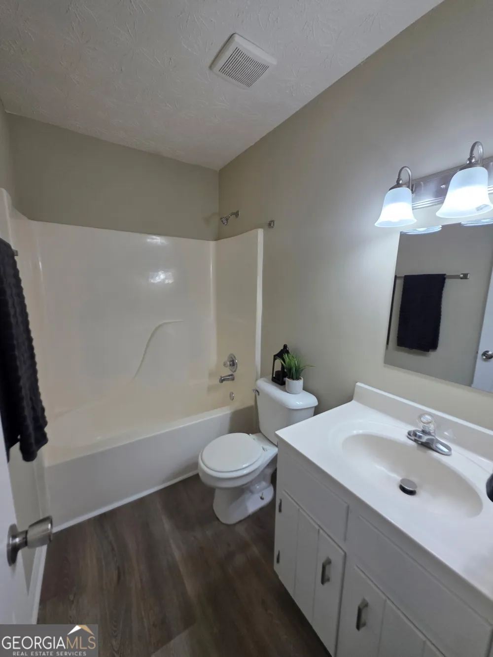 220 Big Oak Circle Athens, GA 30605