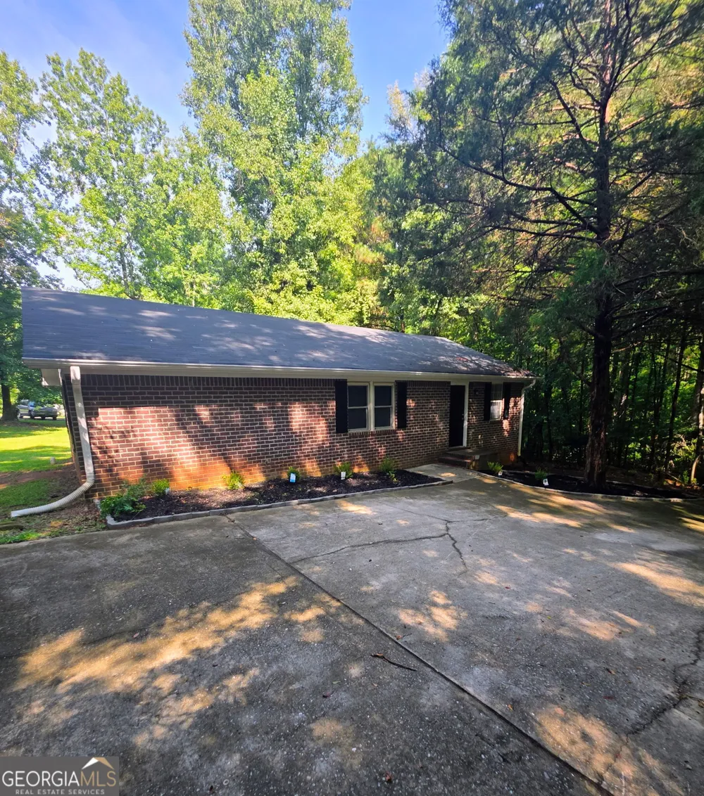 220 Big Oak Circle Athens, GA 30605