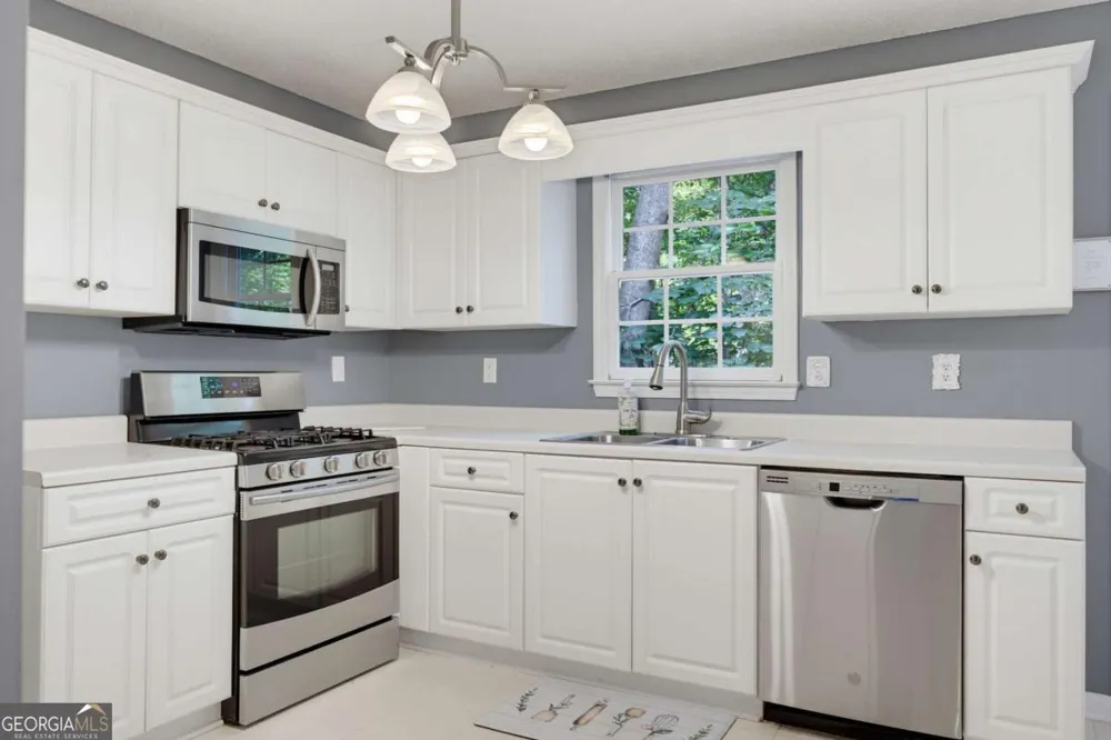 804 Abbington LN Douglasville, GA 30134