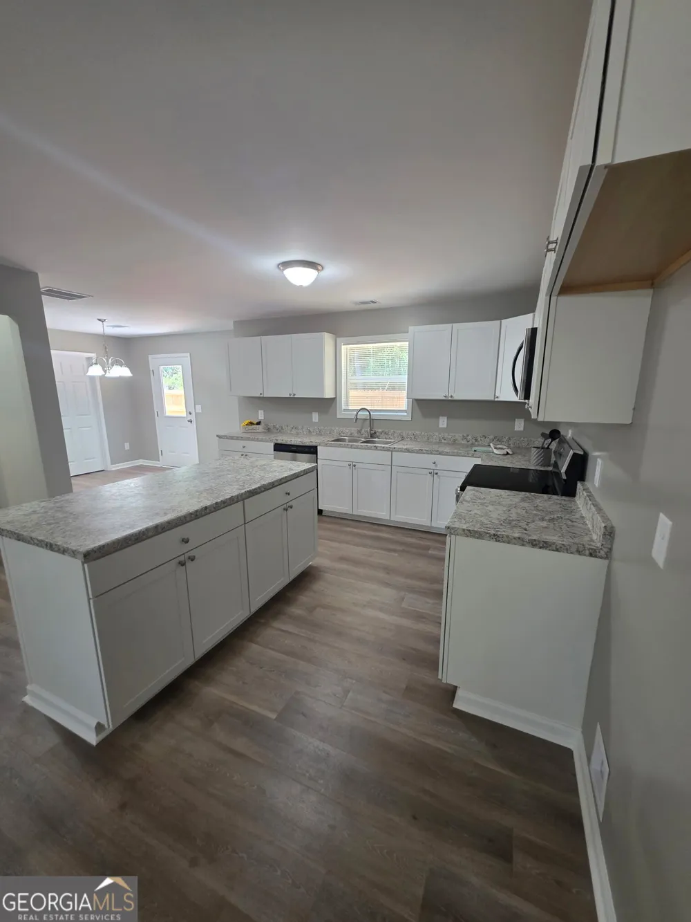 5133 C M Copelan RD Watkinsville, GA 30677