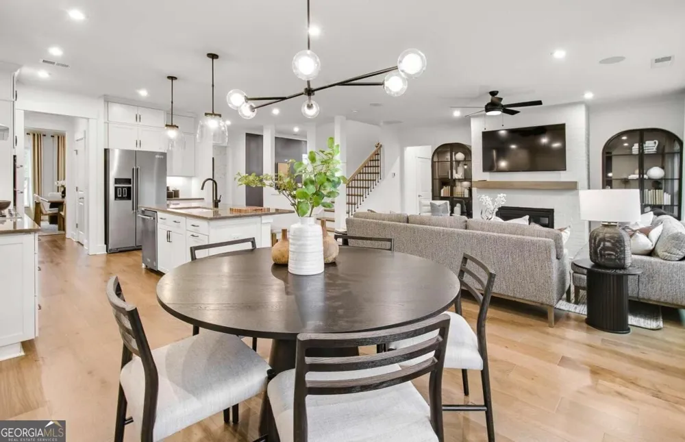 4835 Rosarian DR Cumming, GA 30040