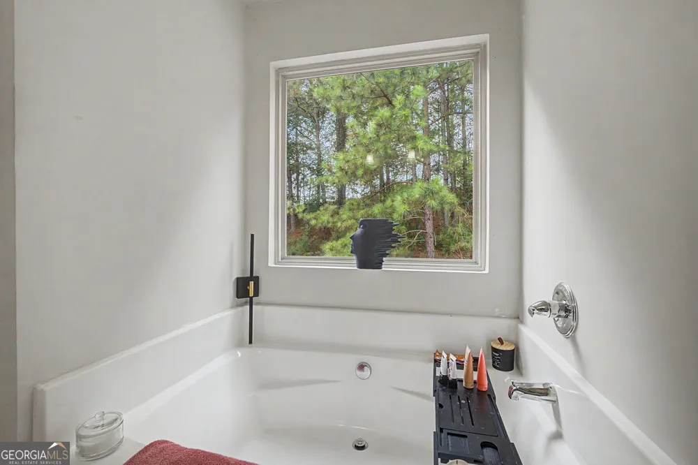 4299 Traipse PATH Ellenwood, GA 30294