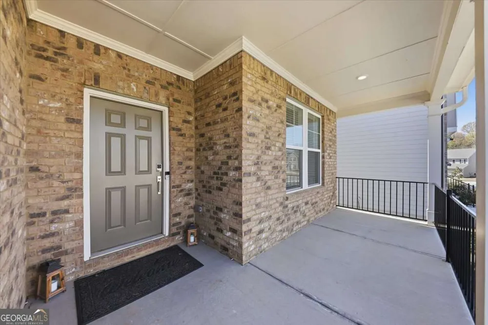 3939 Alderstone DR Flowery Branch, GA 30542