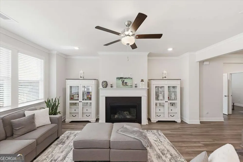 3939 Alderstone DR Flowery Branch, GA 30542