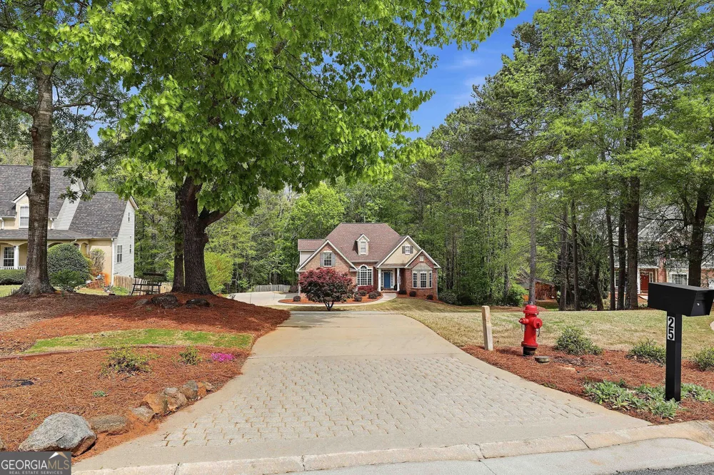 25 Lyndhurst WAY Sharpsburg, GA 30277