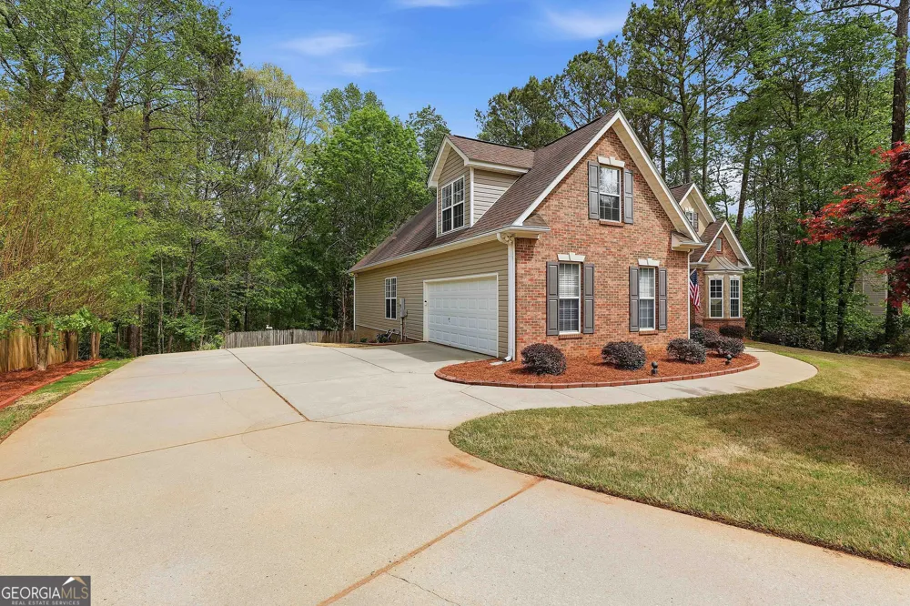25 Lyndhurst WAY Sharpsburg, GA 30277