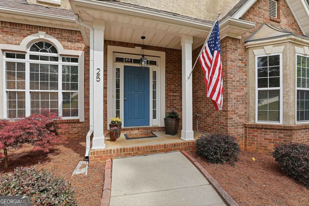 25 Lyndhurst WAY Sharpsburg, GA 30277