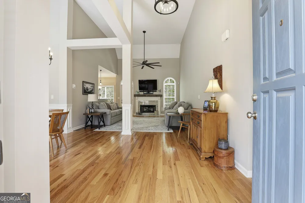 25 Lyndhurst WAY Sharpsburg, GA 30277