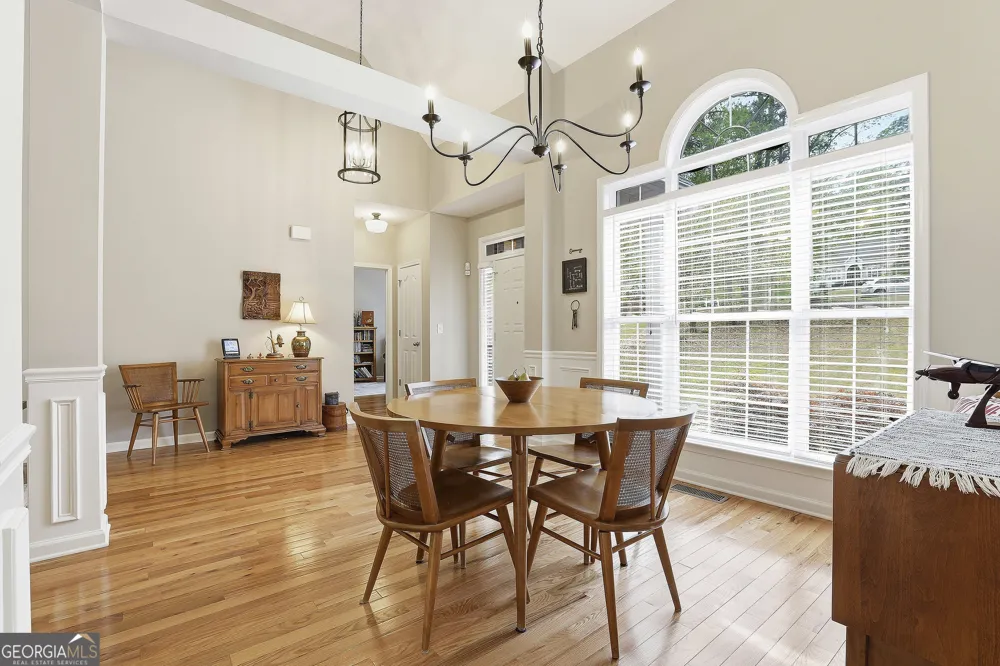 25 Lyndhurst WAY Sharpsburg, GA 30277