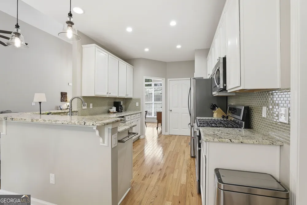 25 Lyndhurst WAY Sharpsburg, GA 30277