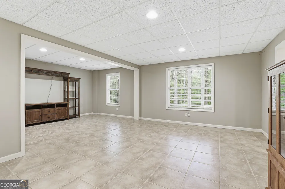 25 Lyndhurst WAY Sharpsburg, GA 30277