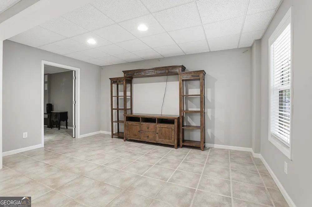 25 Lyndhurst WAY Sharpsburg, GA 30277
