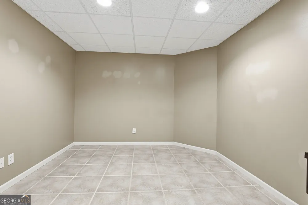 25 Lyndhurst WAY Sharpsburg, GA 30277