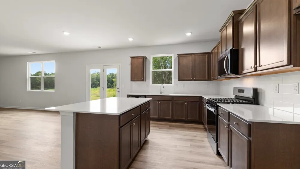 6283 Hallsley DR South Fulton, GA 30349