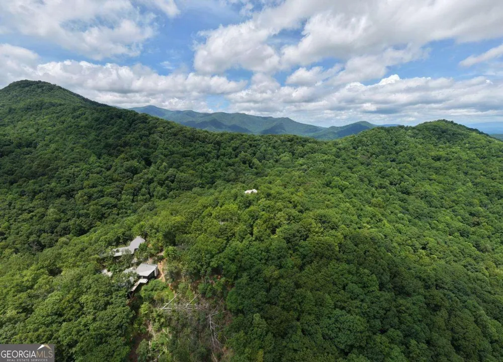 34 AC Caesar Gap RD Hiawassee, GA 30546