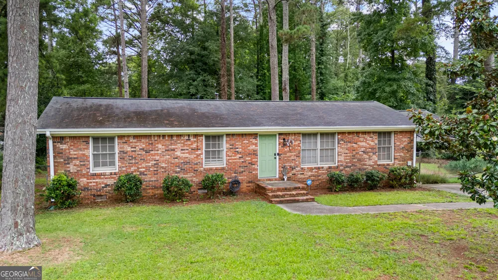 859 King DR SE Conyers, GA 30094