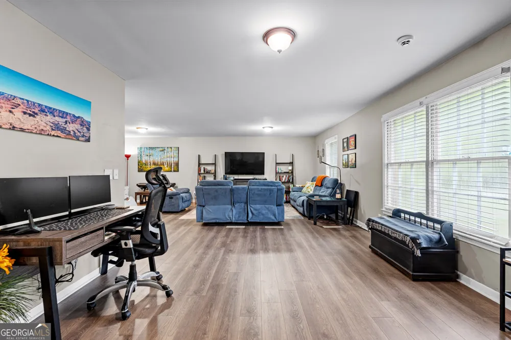 859 King DR SE Conyers, GA 30094