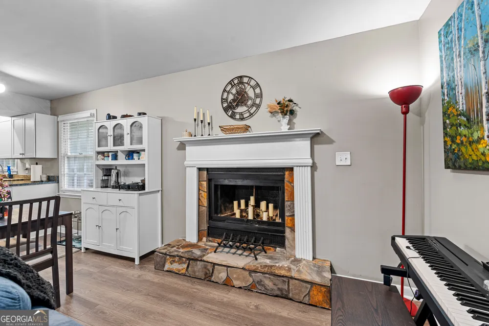 859 King DR SE Conyers, GA 30094