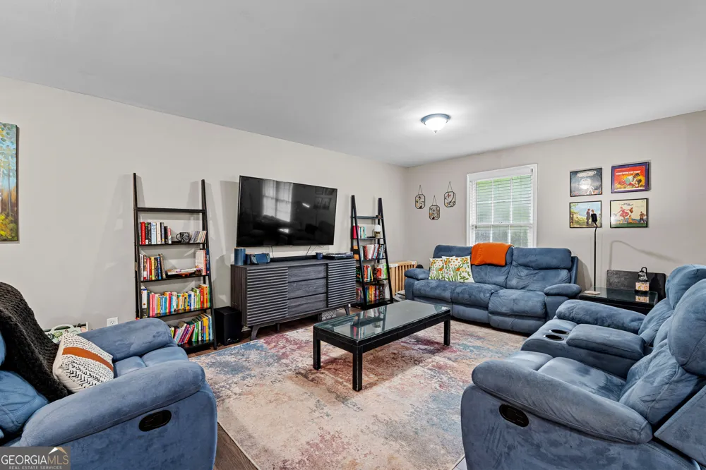 859 King DR SE Conyers, GA 30094