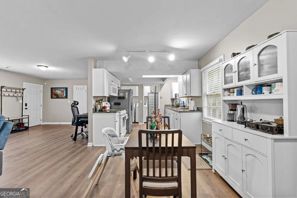859 King DR SE Conyers, GA 30094