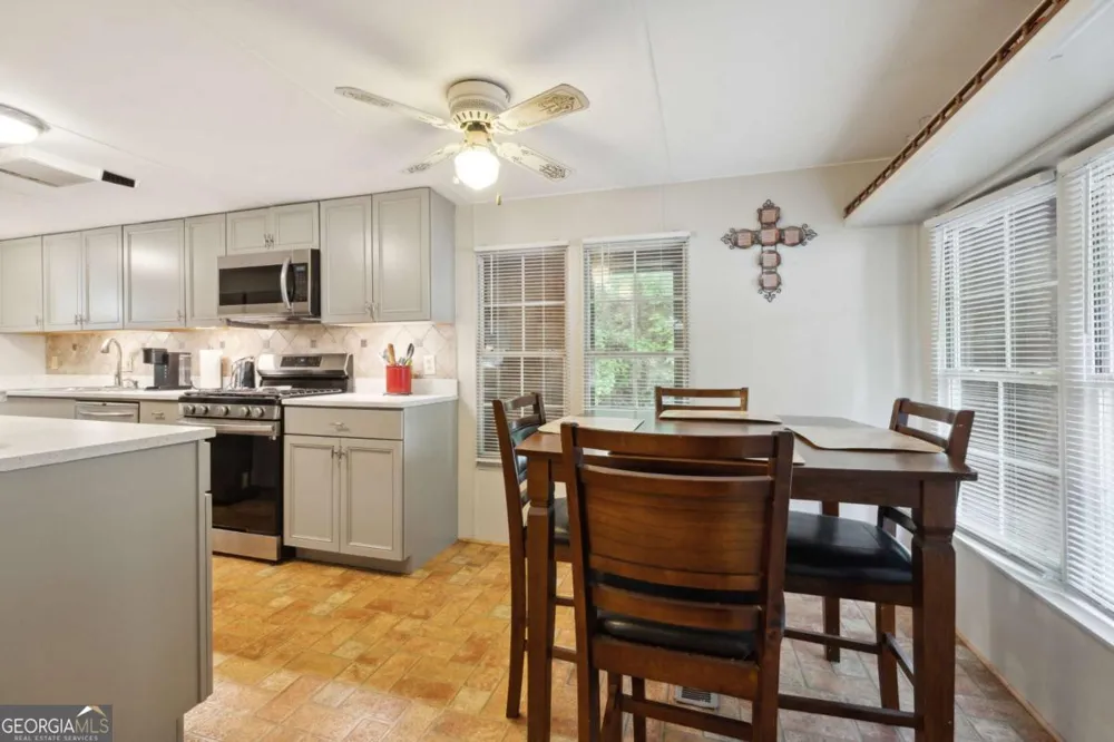 207 Canyon PASS Cleveland, GA 30528