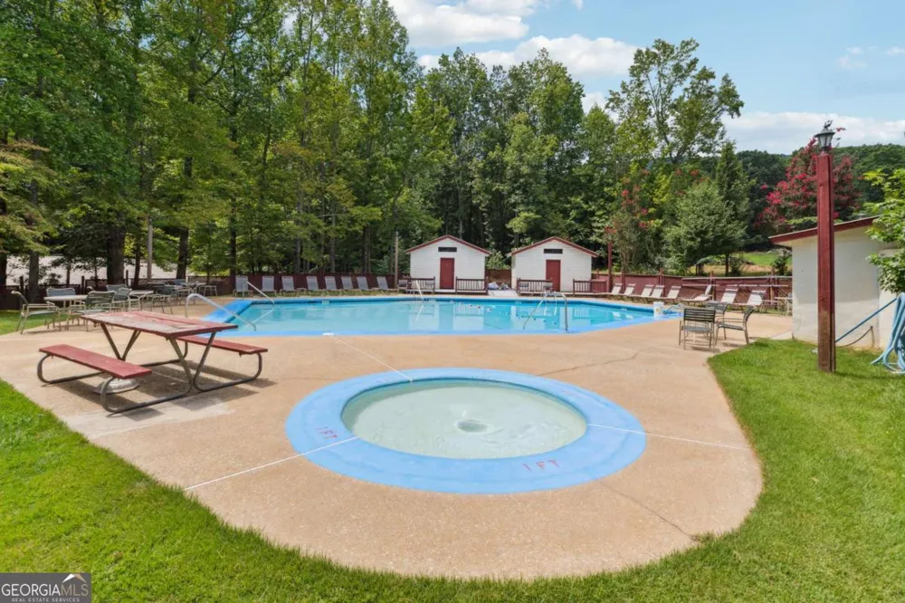 207 Canyon PASS Cleveland, GA 30528