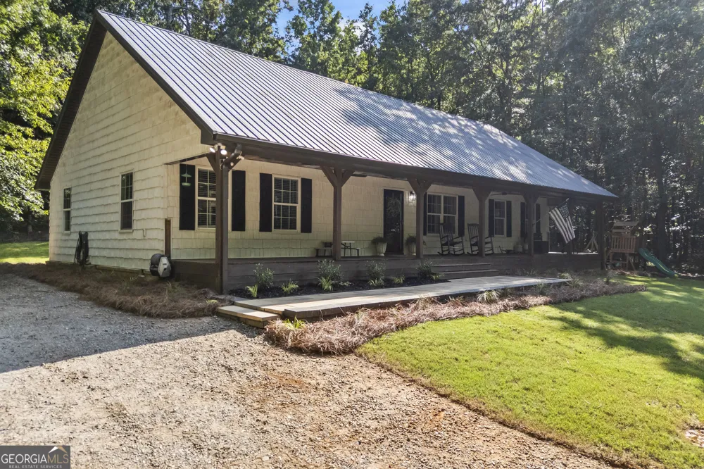 540 James Maxwell RD Commerce, GA 30529