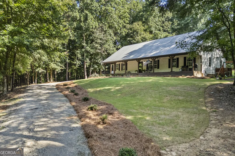 540 James Maxwell RD Commerce, GA 30529
