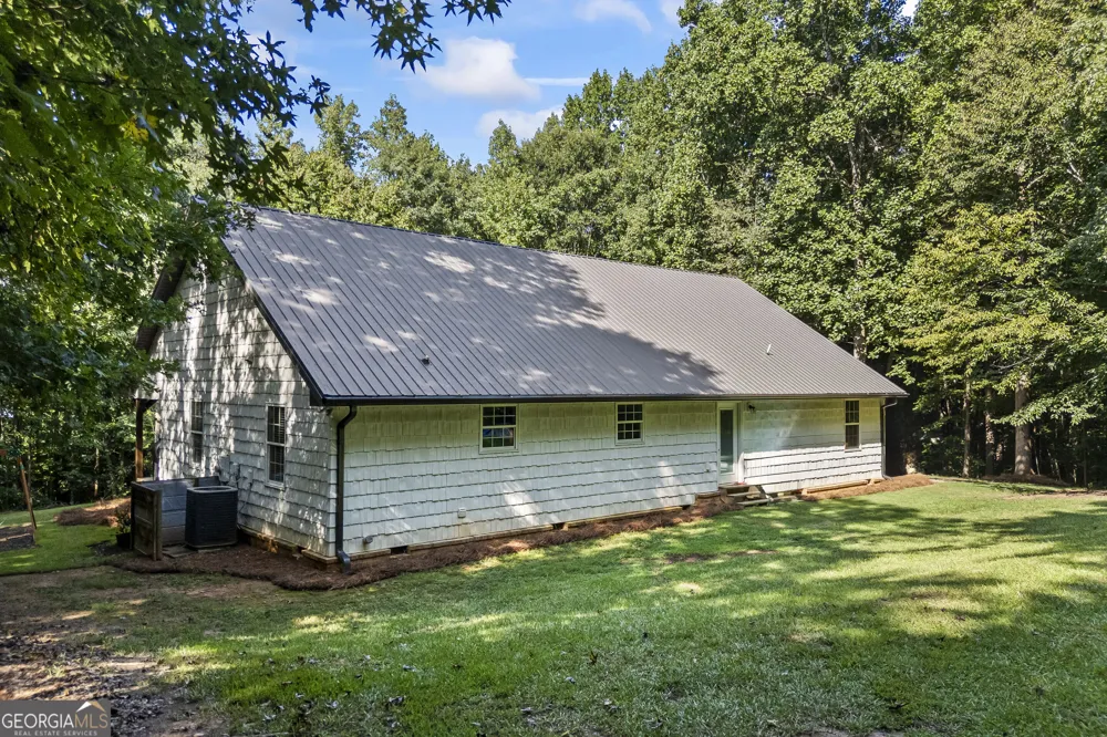 540 James Maxwell RD Commerce, GA 30529