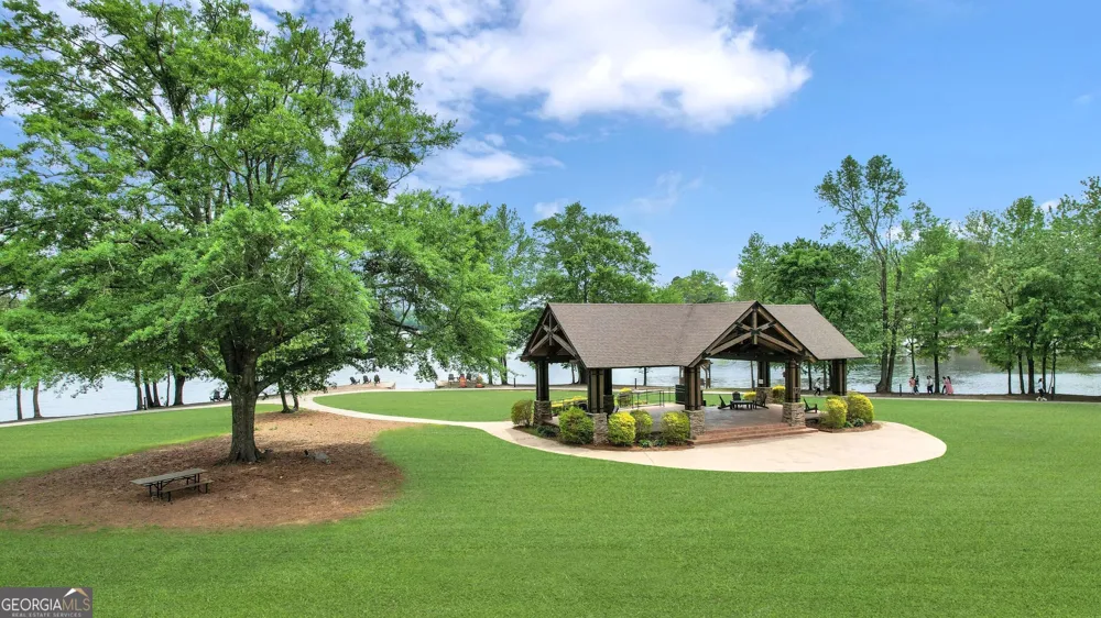 422 Cimaron PARK Peachtree City, GA 30269