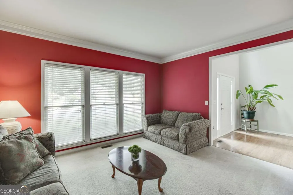 651 Sweetfern LN Sugar Hill, GA 30518