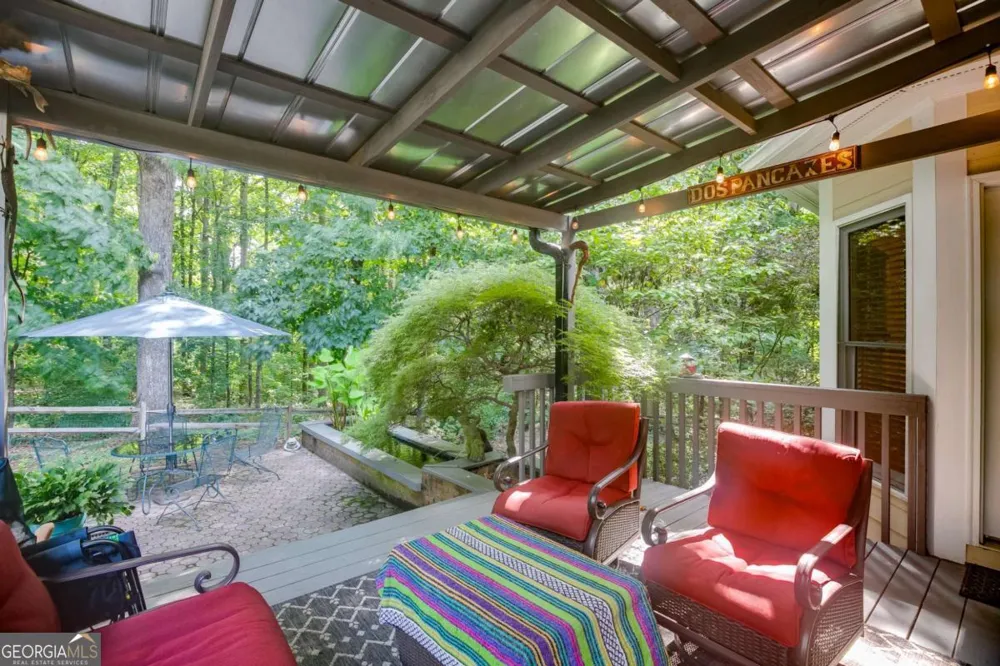 651 Sweetfern LN Sugar Hill, GA 30518